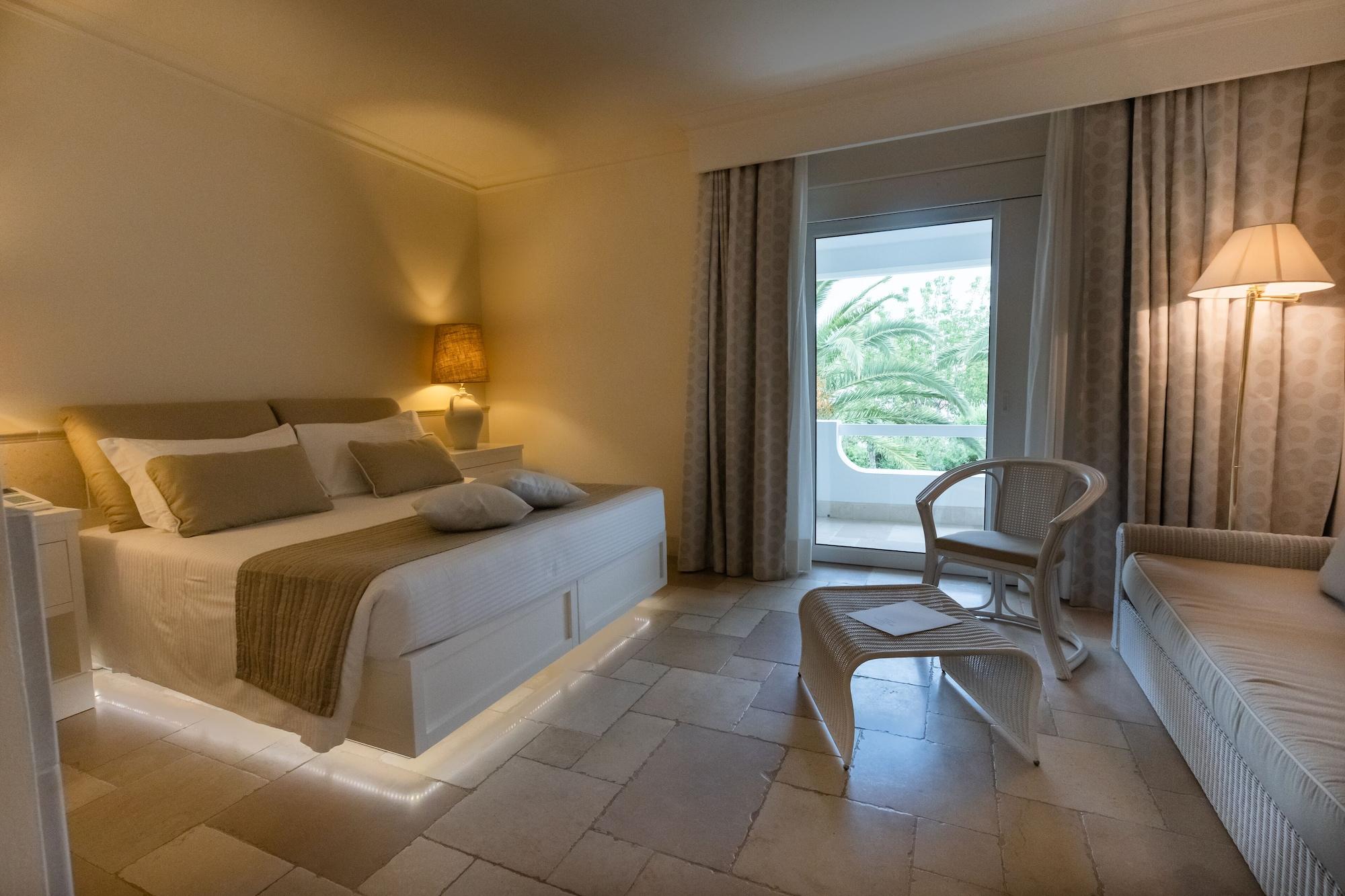 Ostuni A Mare Hotel ภายนอก รูปภาพ