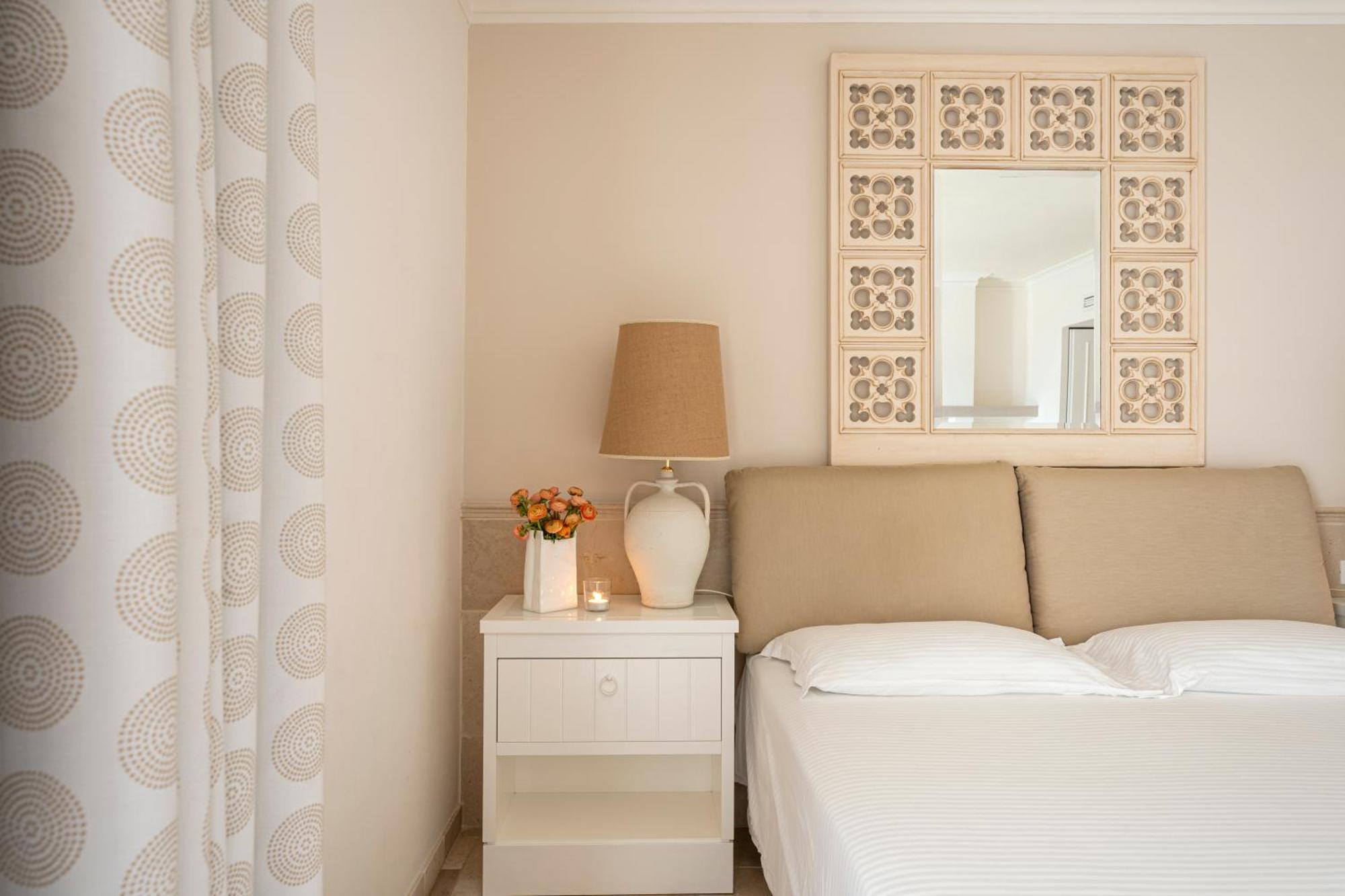 Ostuni A Mare Hotel ภายนอก รูปภาพ