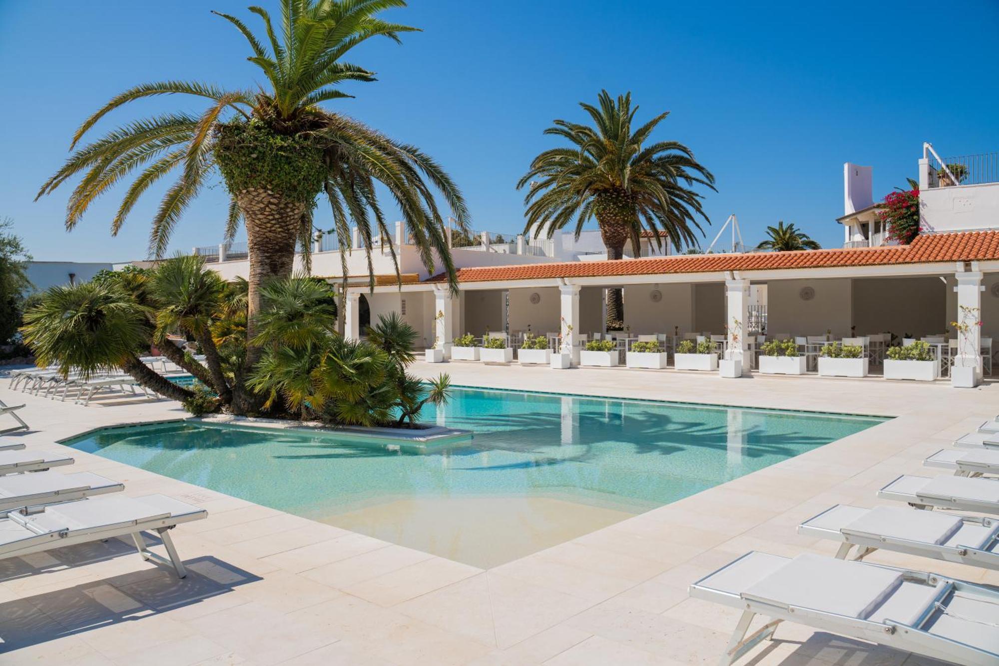 Ostuni A Mare Hotel ภายนอก รูปภาพ