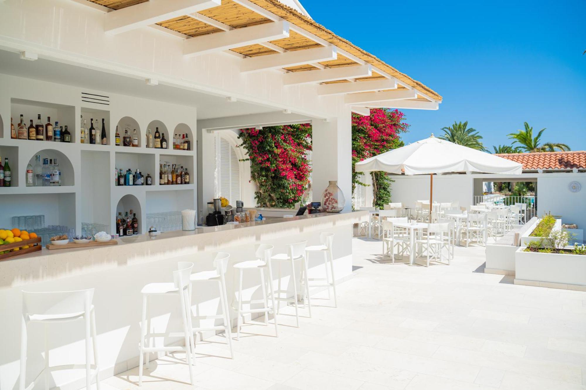 Ostuni A Mare Hotel ภายนอก รูปภาพ