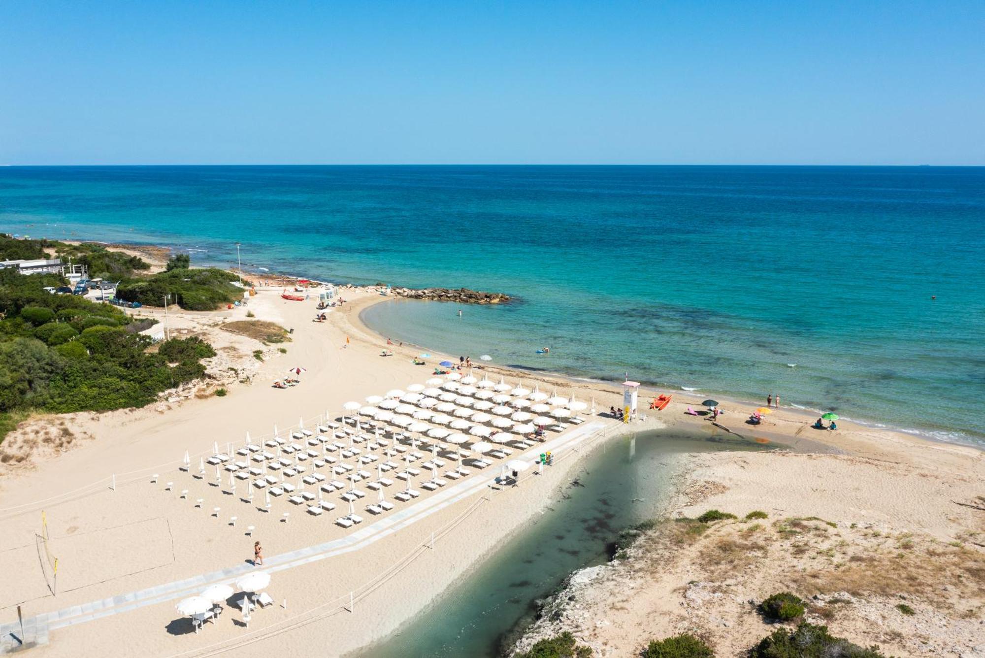 Ostuni A Mare Hotel ภายนอก รูปภาพ