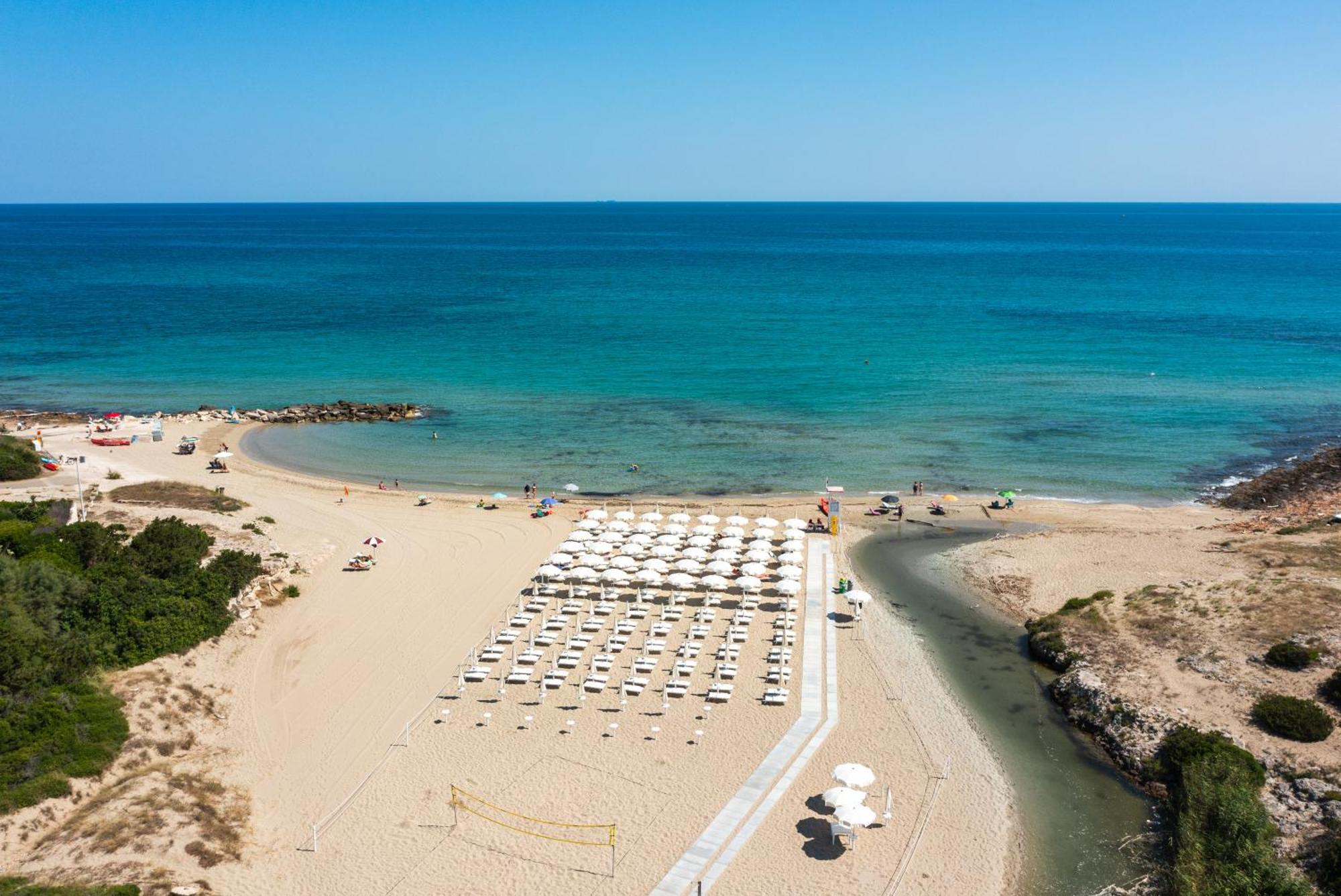 Ostuni A Mare Hotel ภายนอก รูปภาพ