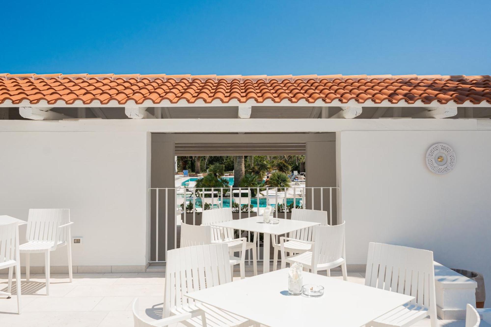 Ostuni A Mare Hotel ภายนอก รูปภาพ
