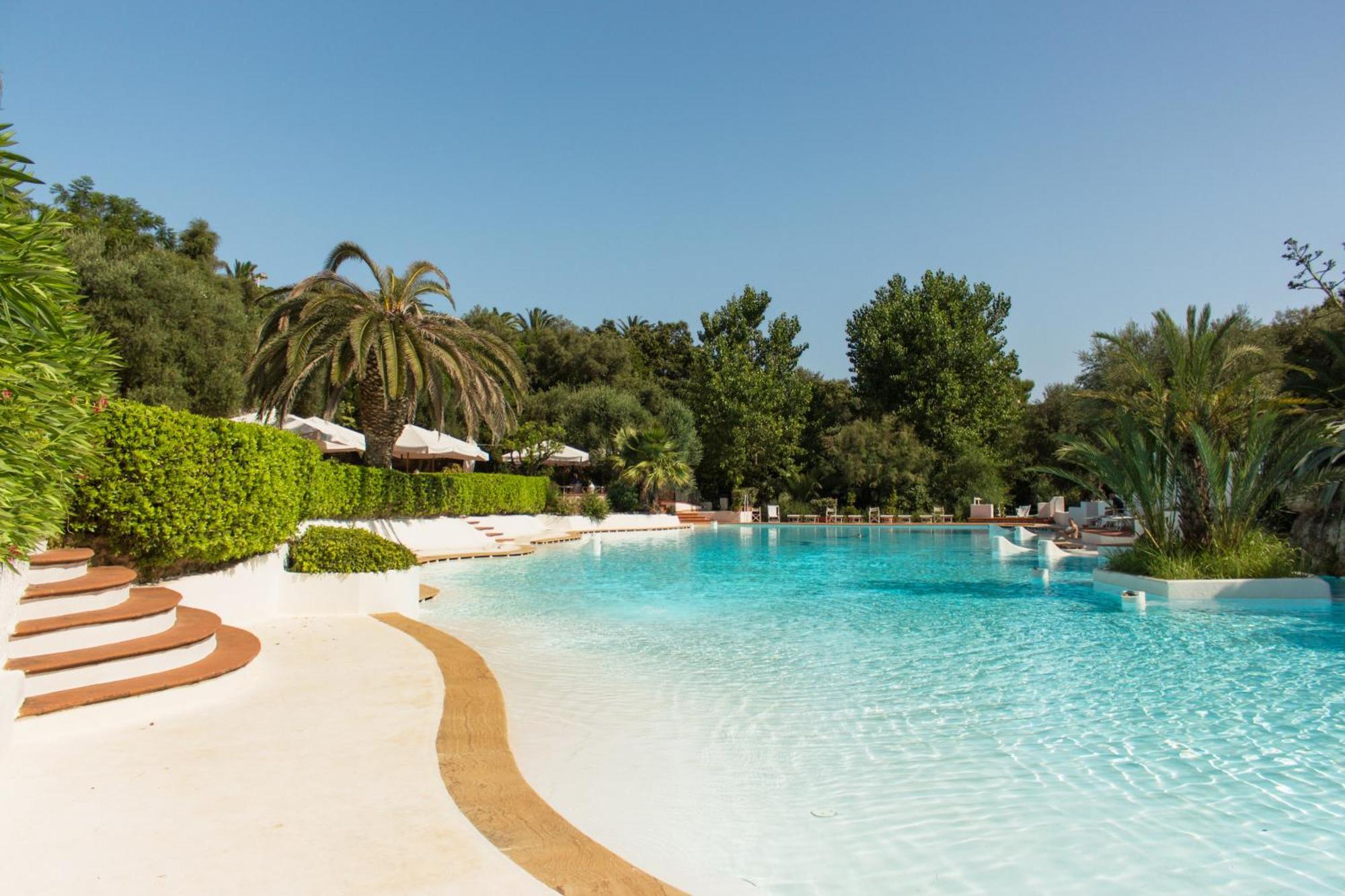 Ostuni A Mare Hotel ภายนอก รูปภาพ
