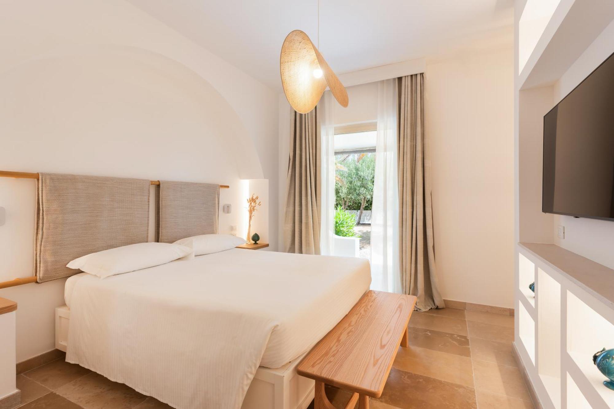 Ostuni A Mare Hotel ภายนอก รูปภาพ