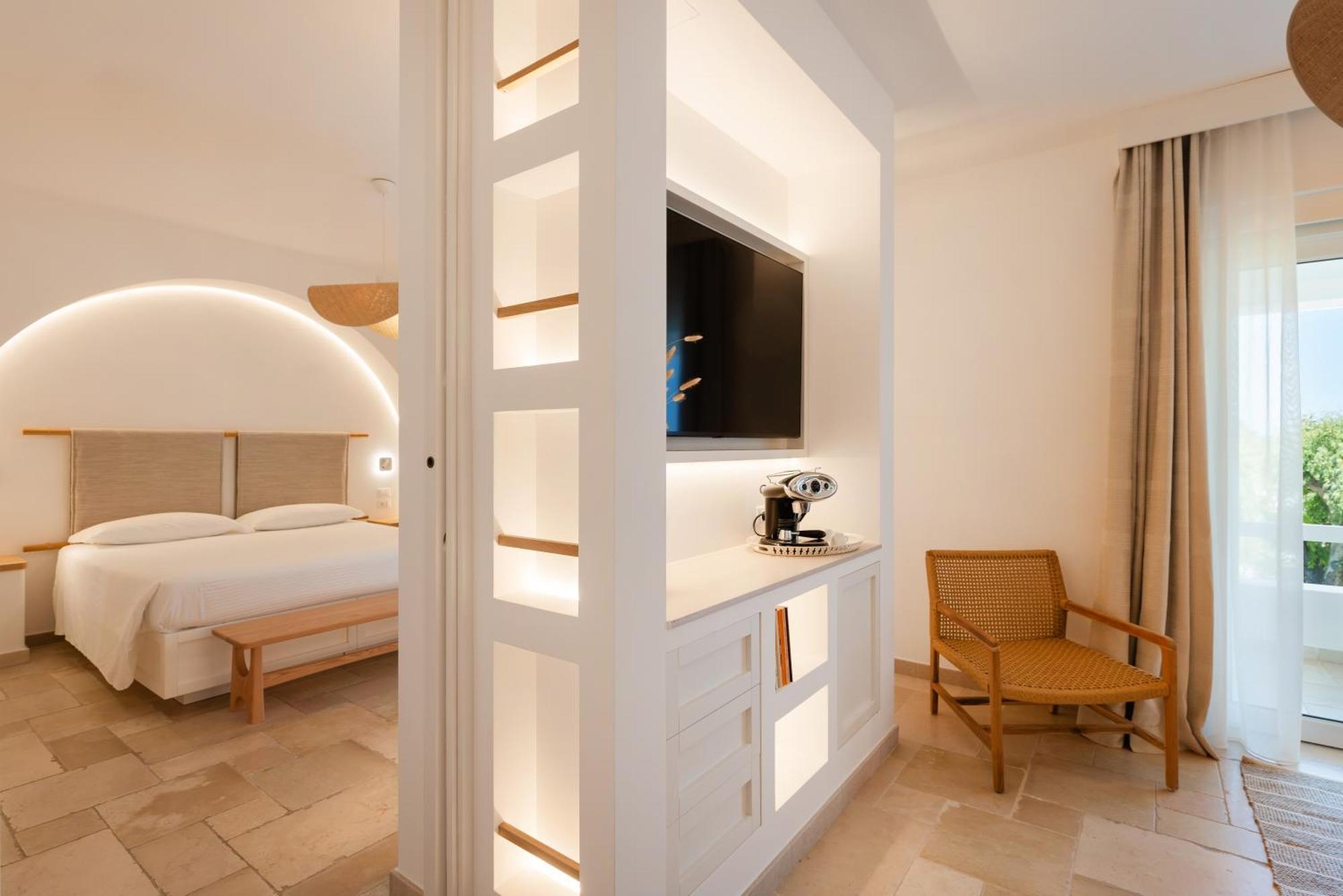 Ostuni A Mare Hotel ภายนอก รูปภาพ