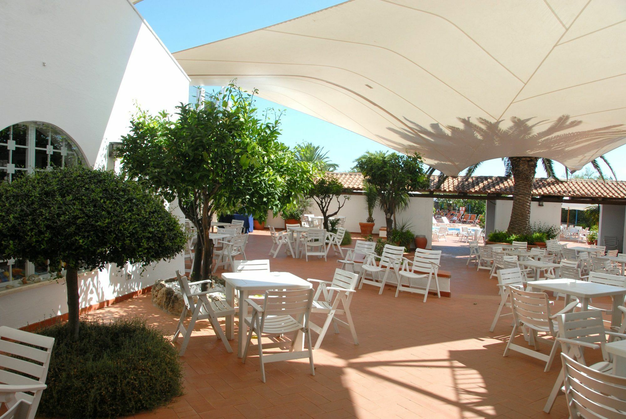 Ostuni A Mare Hotel ภายนอก รูปภาพ
